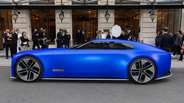 Jaguar Type 00 Revoluce na ulicích Paříže a jde virovou

